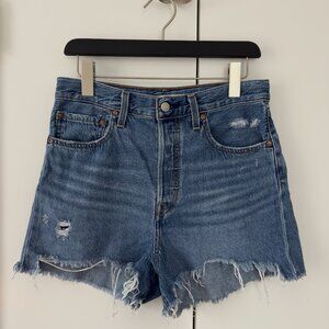 Levis Ribcage Shorts Size 30
